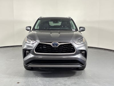 2023 Toyota Highlander Hybrid Platinum