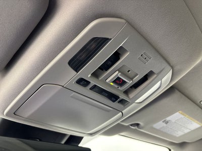 2023 Toyota Highlander Hybrid Platinum