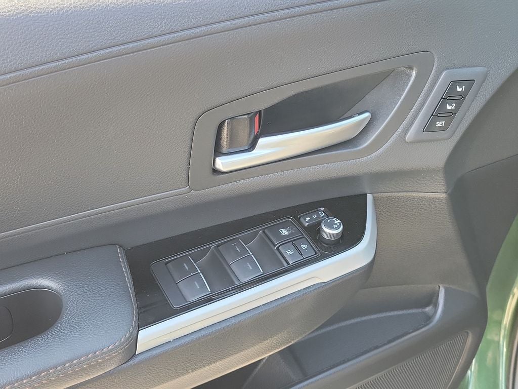 2025 Toyota Sienna Platinum 7 Passenger