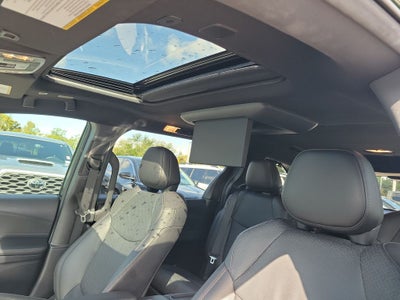2025 Toyota Sienna Platinum 7 Passenger