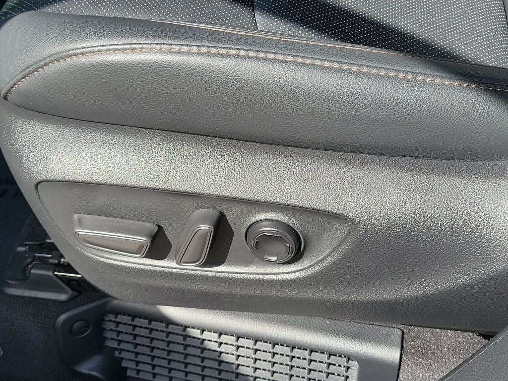 2025 Toyota Sienna Platinum 7 Passenger