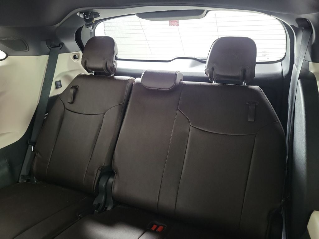 2023 Toyota Sienna Platinum 7 Passenger
