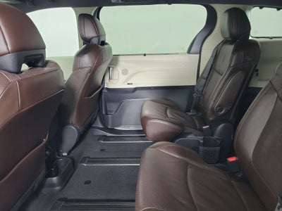 2023 Toyota Sienna Platinum 7 Passenger