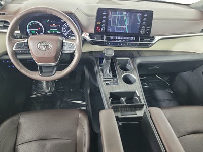 2023 Toyota Sienna Platinum 7 Passenger