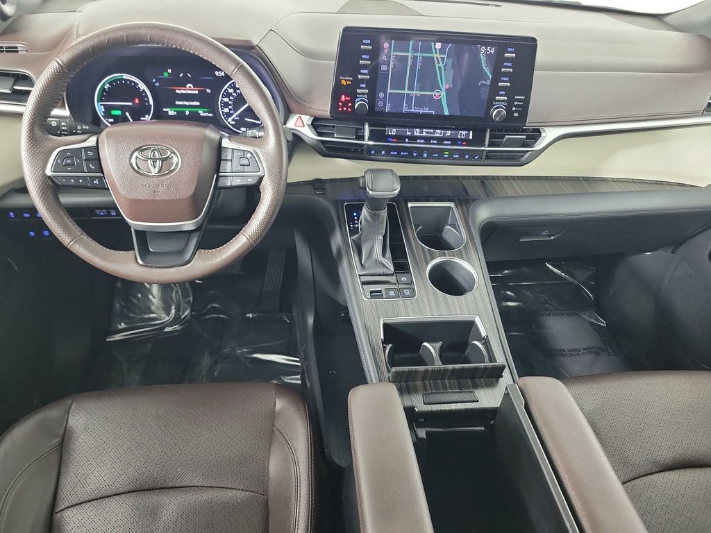 2023 Toyota Sienna Platinum 7 Passenger