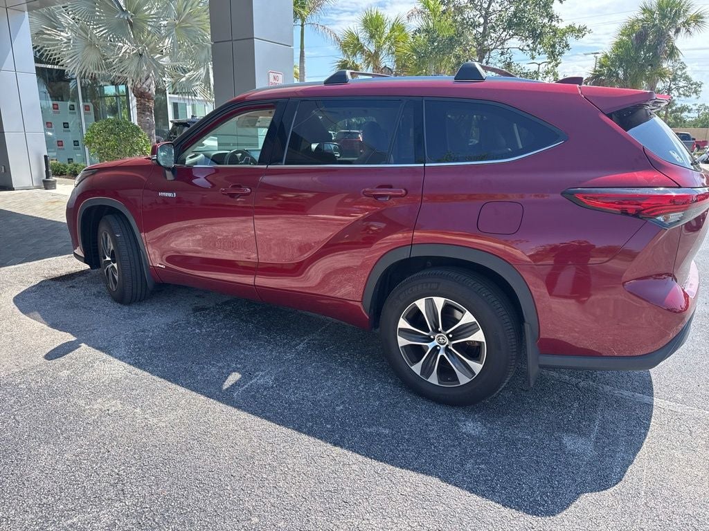 2020 Toyota Highlander Hybrid XLE