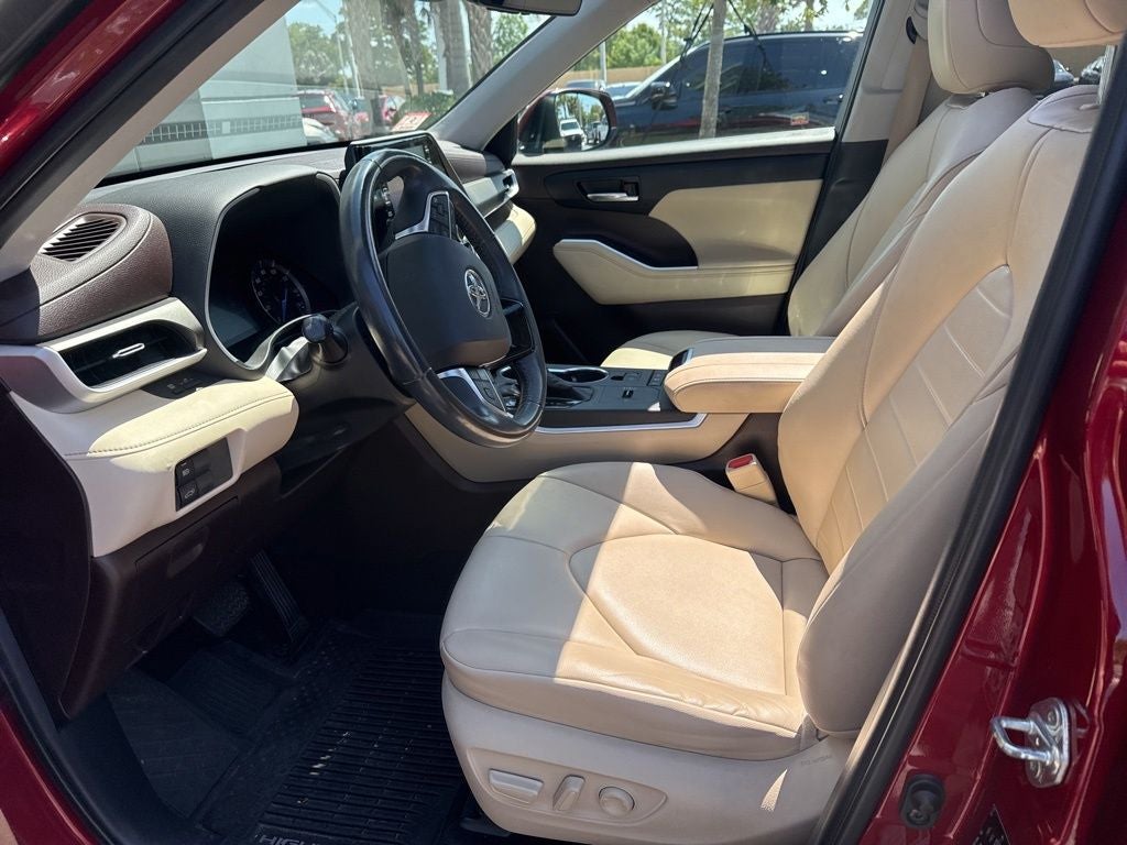 2020 Toyota Highlander Hybrid XLE