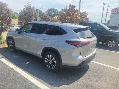 2021 Toyota Highlander Hybrid XLE