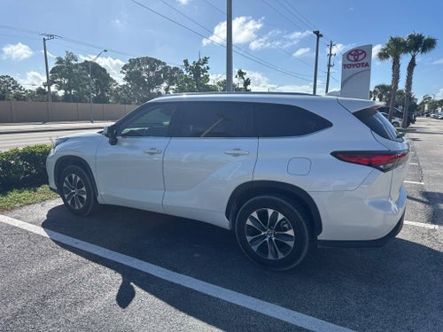 2021 Toyota Highlander XLE