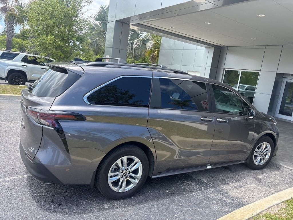 2024 Toyota Sienna XLE 7 Passenger