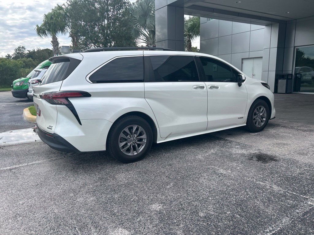 2021 Toyota Sienna XLE 7 Passenger