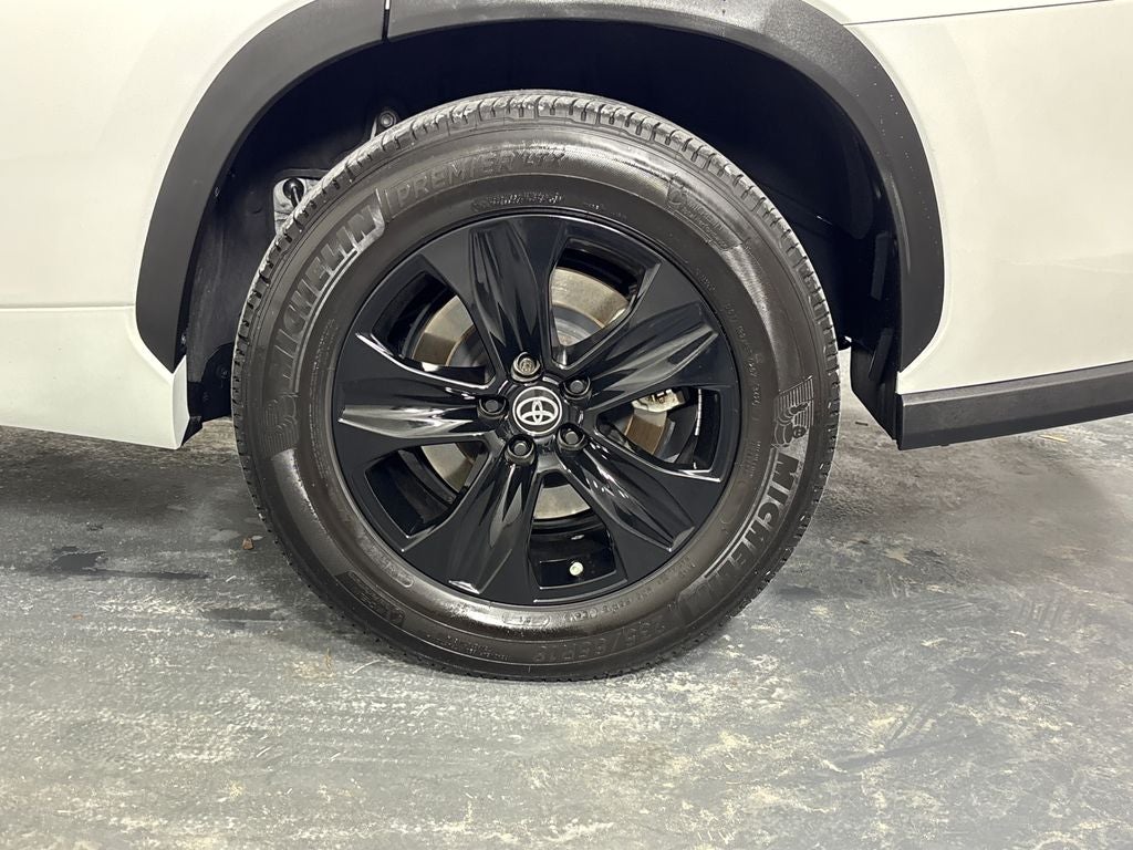 2024 Toyota Highlander Hybrid XLE