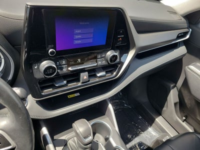 2023 Toyota Highlander Hybrid XLE