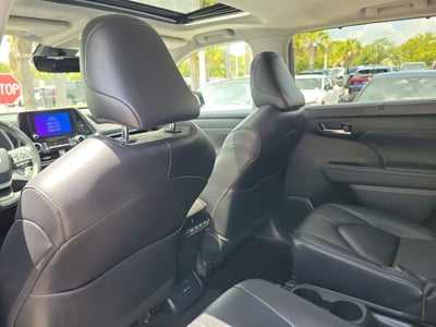 2023 Toyota Highlander Hybrid XLE