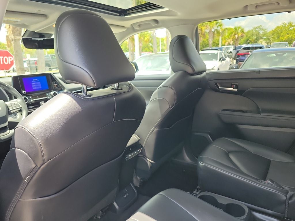 2023 Toyota Highlander Hybrid XLE