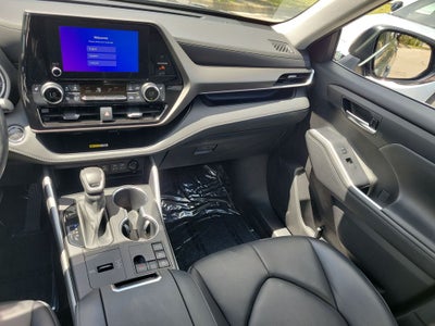 2023 Toyota Highlander Hybrid XLE