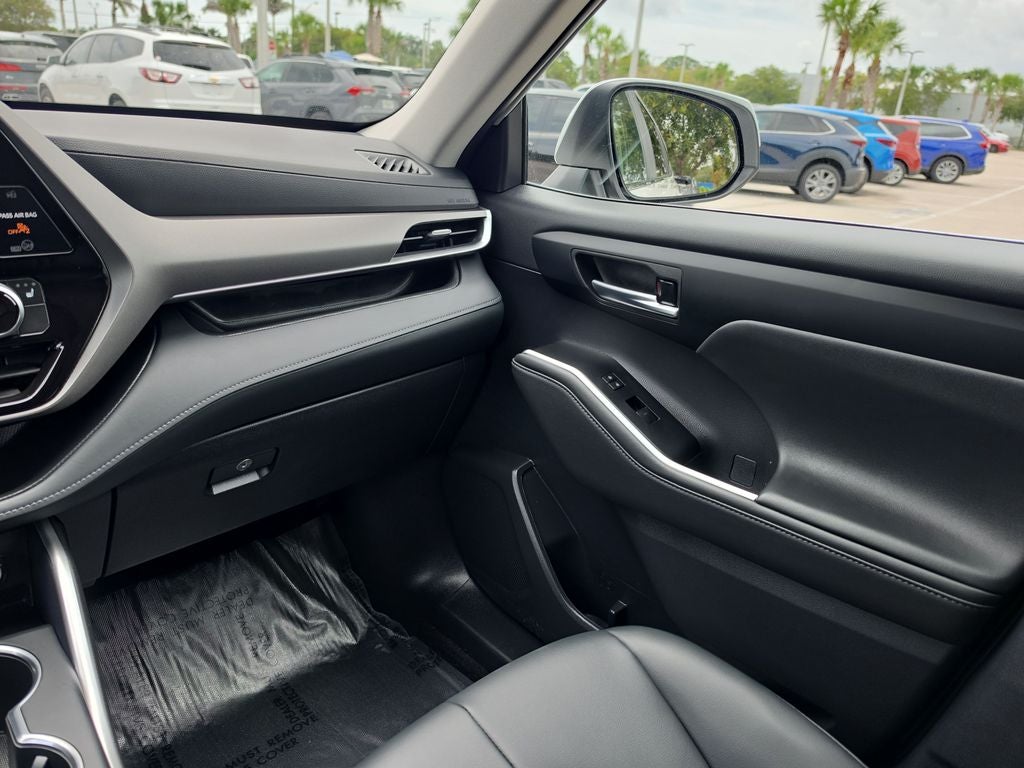 2026 Toyota Highlander Hybrid XLE