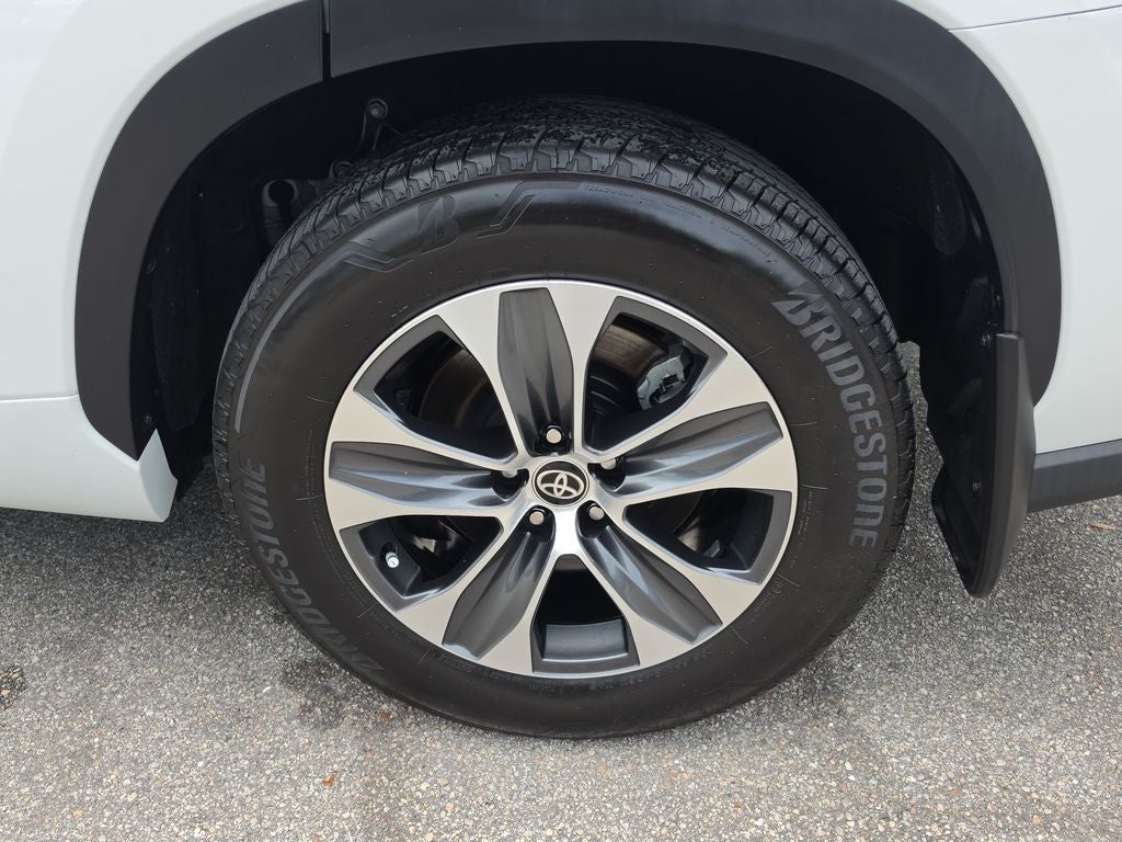 2026 Toyota Highlander Hybrid XLE