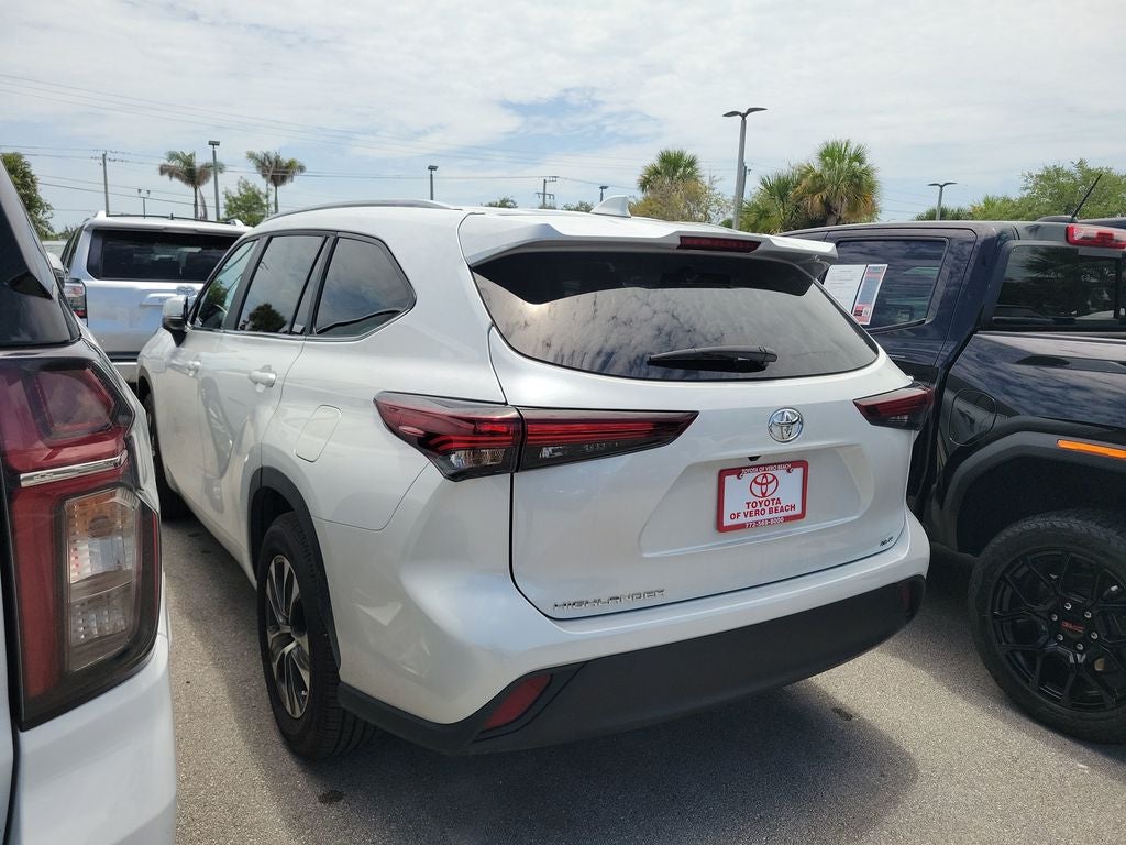 2025 Toyota Highlander XLE