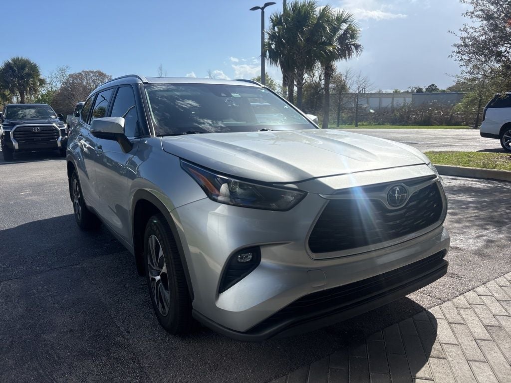 2023 Toyota Highlander XLE
