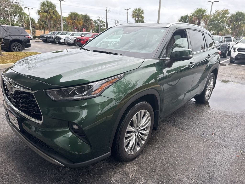 2023 Toyota Highlander Platinum