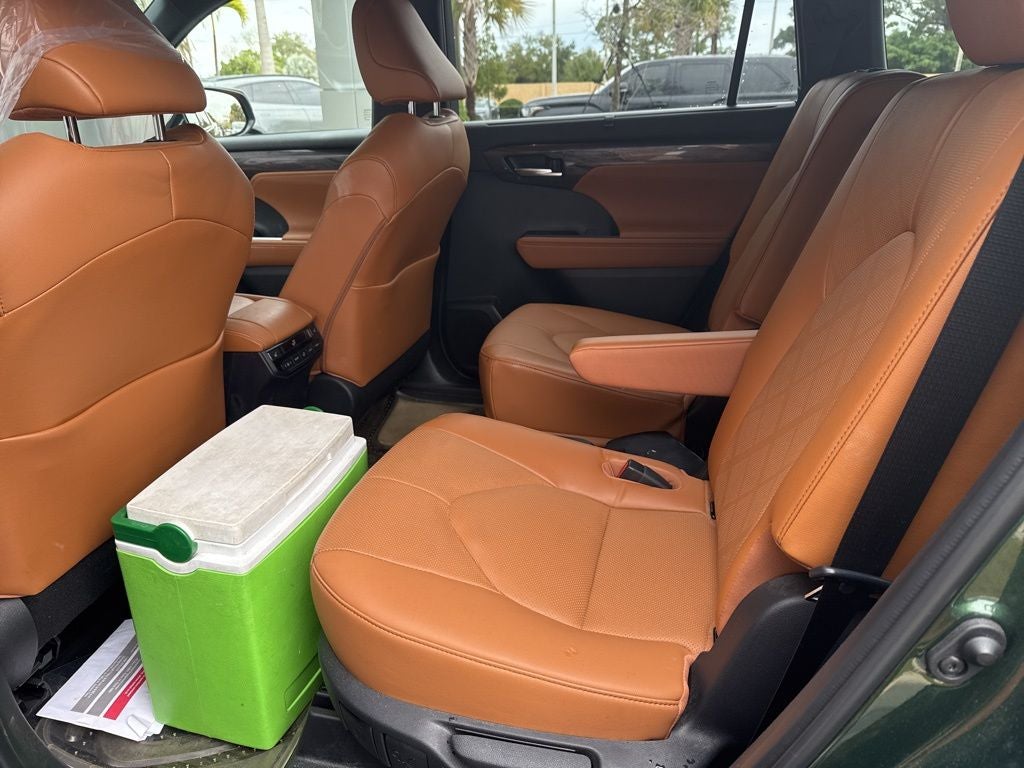 2023 Toyota Highlander Platinum