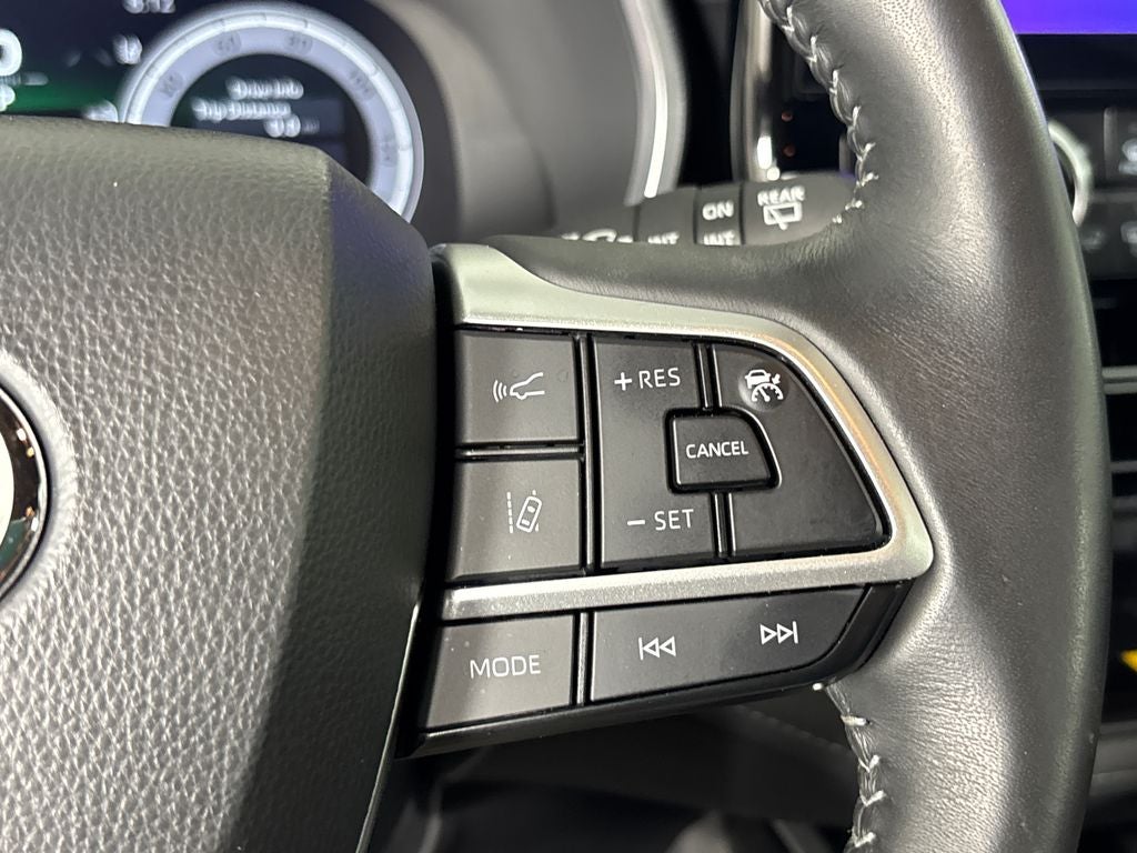 2025 Toyota Highlander XSE