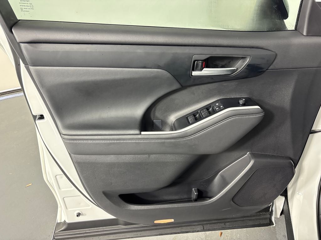 2025 Toyota Highlander XSE