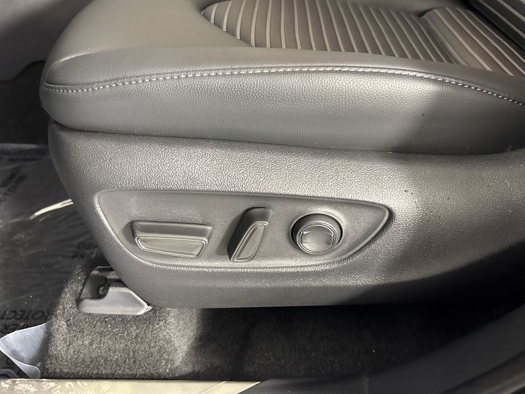 2025 Toyota Highlander XSE