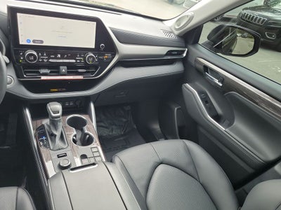 2026 Toyota Highlander Limited