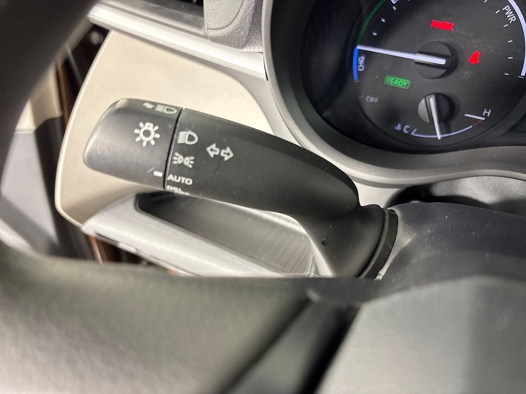 2023 Toyota Sienna LE 8 Passenger