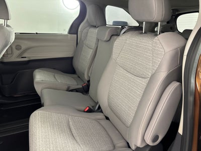 2023 Toyota Sienna LE 8 Passenger