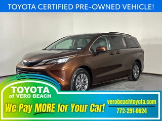 2023 Toyota Sienna LE 8 Passenger