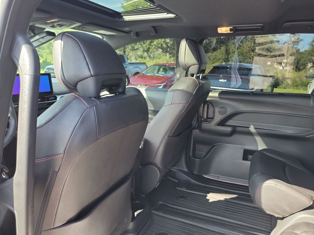2025 Toyota Sienna XSE 7 Passenger