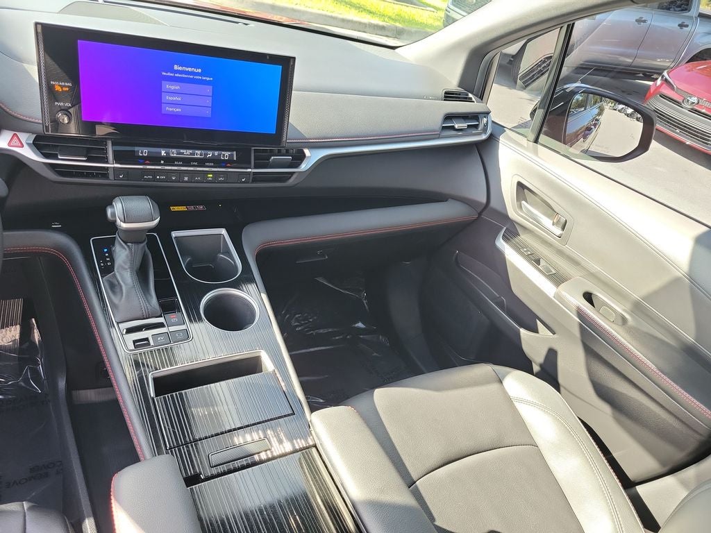2025 Toyota Sienna XSE 7 Passenger