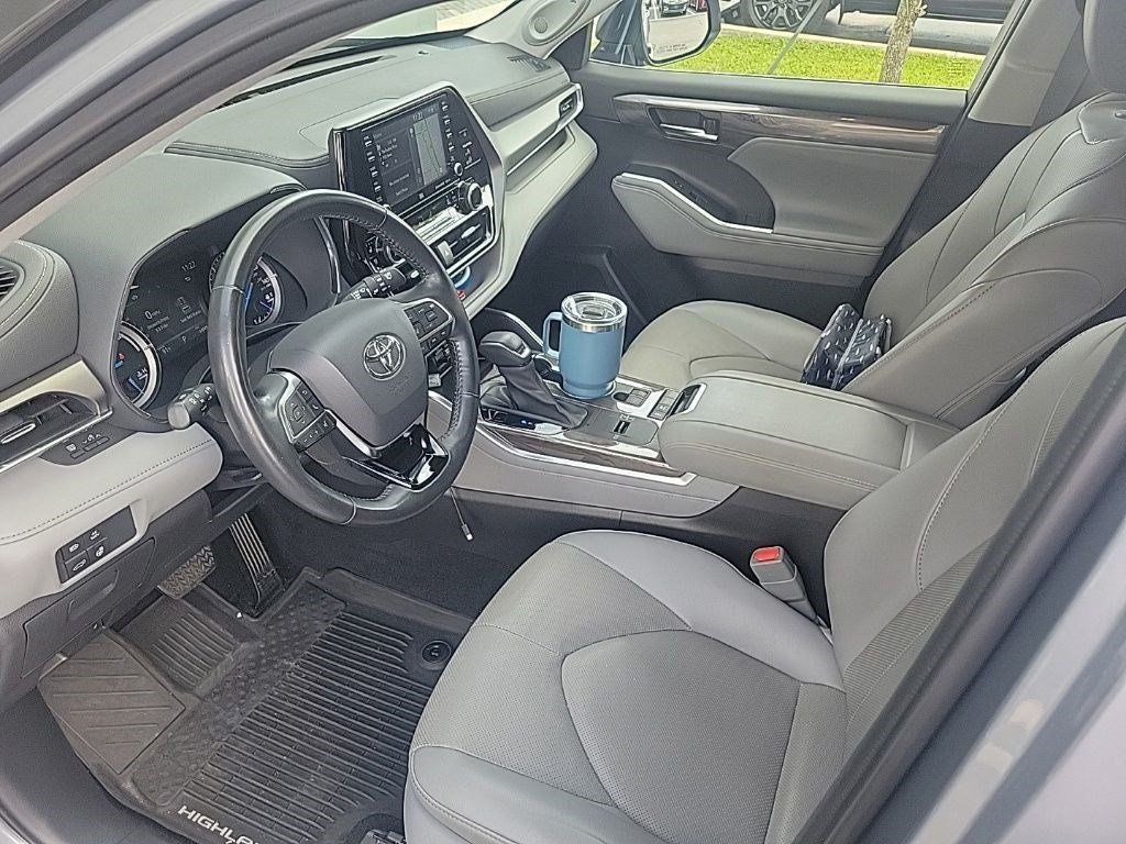 2021 Toyota Highlander Hybrid Limited