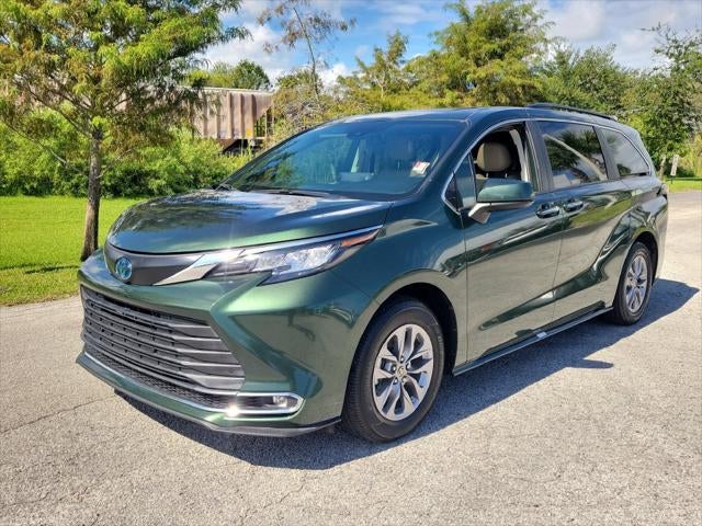 2023 Toyota Sienna XLE