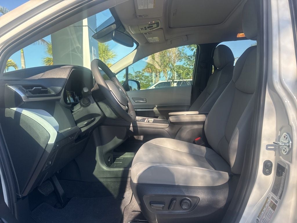2026 Toyota Sienna XLE 7 Passenger