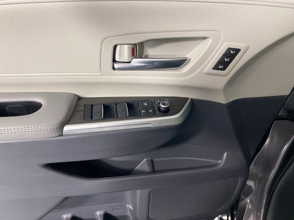2024 Toyota Sienna Limited 7 Passenger