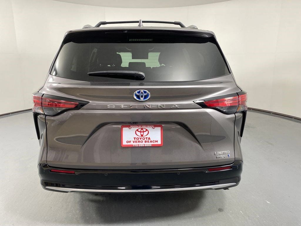 2024 Toyota Sienna Limited 7 Passenger