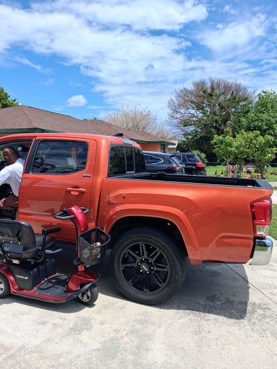 2017 Toyota Tacoma SR5 V6