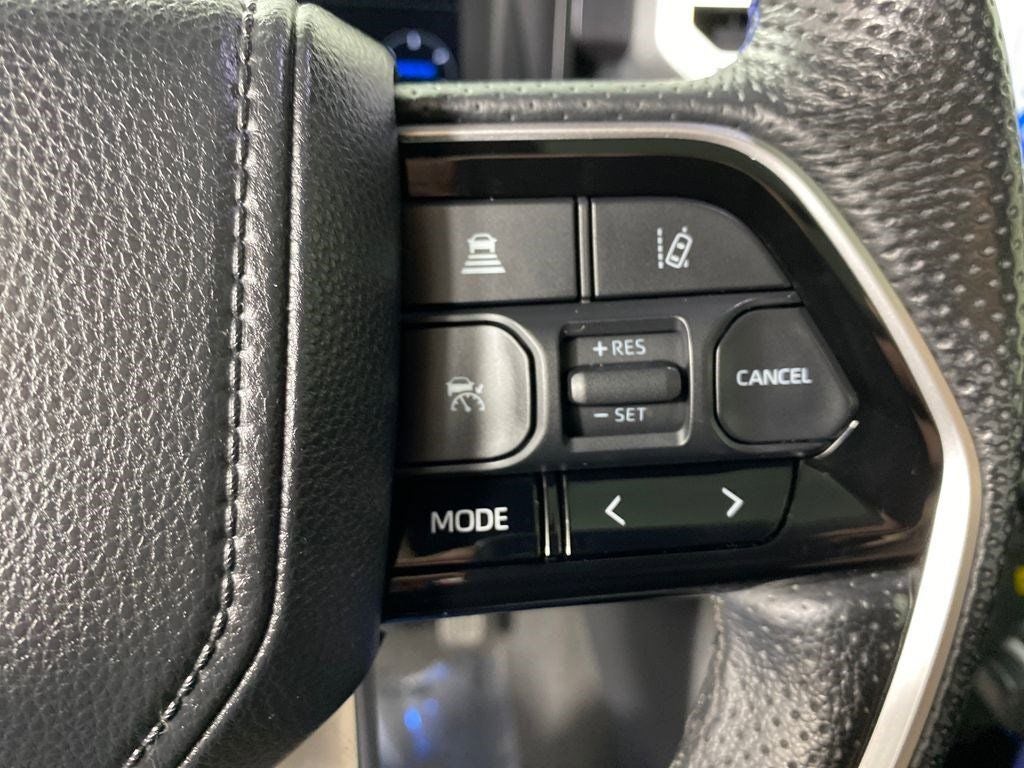 2022 Toyota Tundra Hybrid Platinum