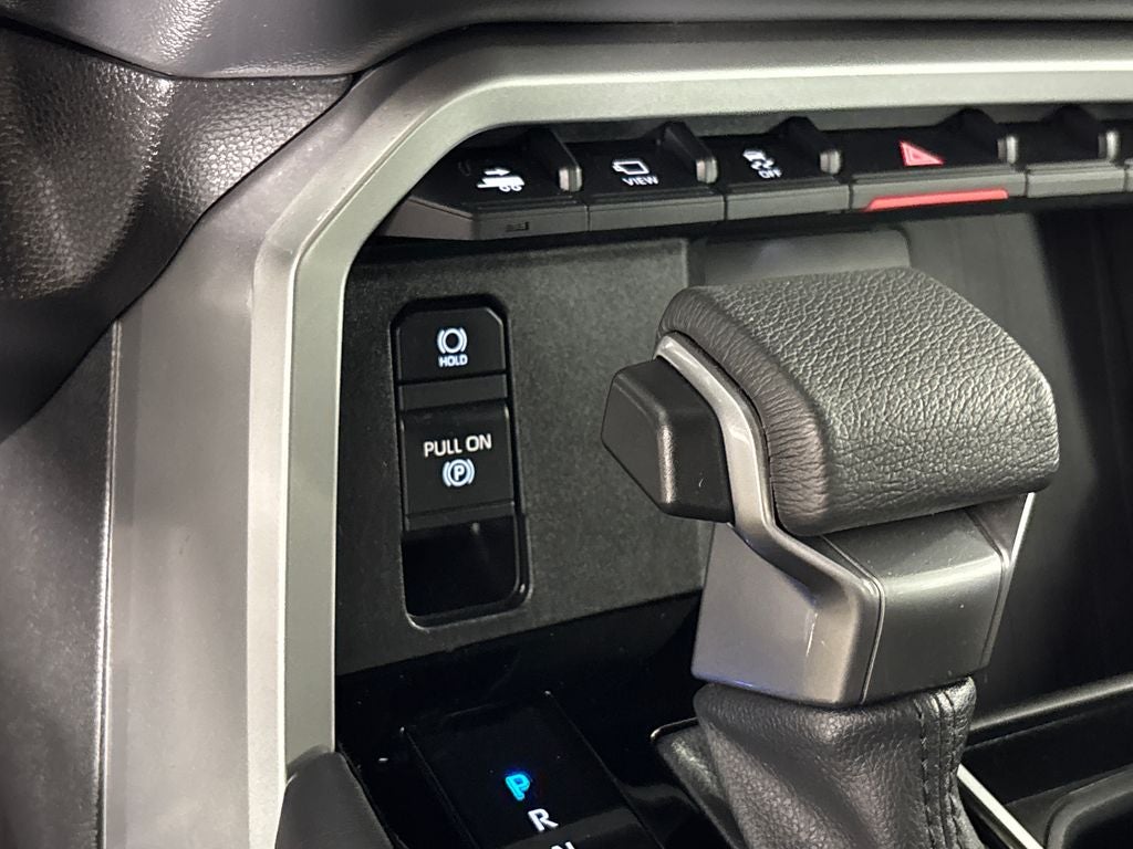 2025 Toyota Tundra Hybrid Platinum