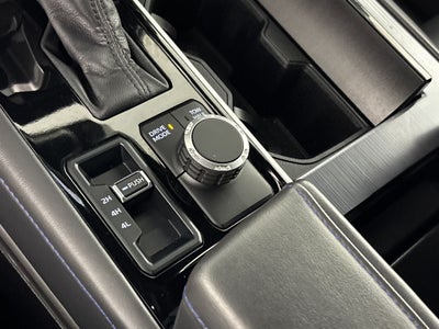 2025 Toyota Tundra Hybrid Platinum