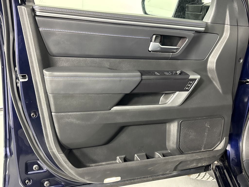 2025 Toyota Tundra Hybrid Platinum