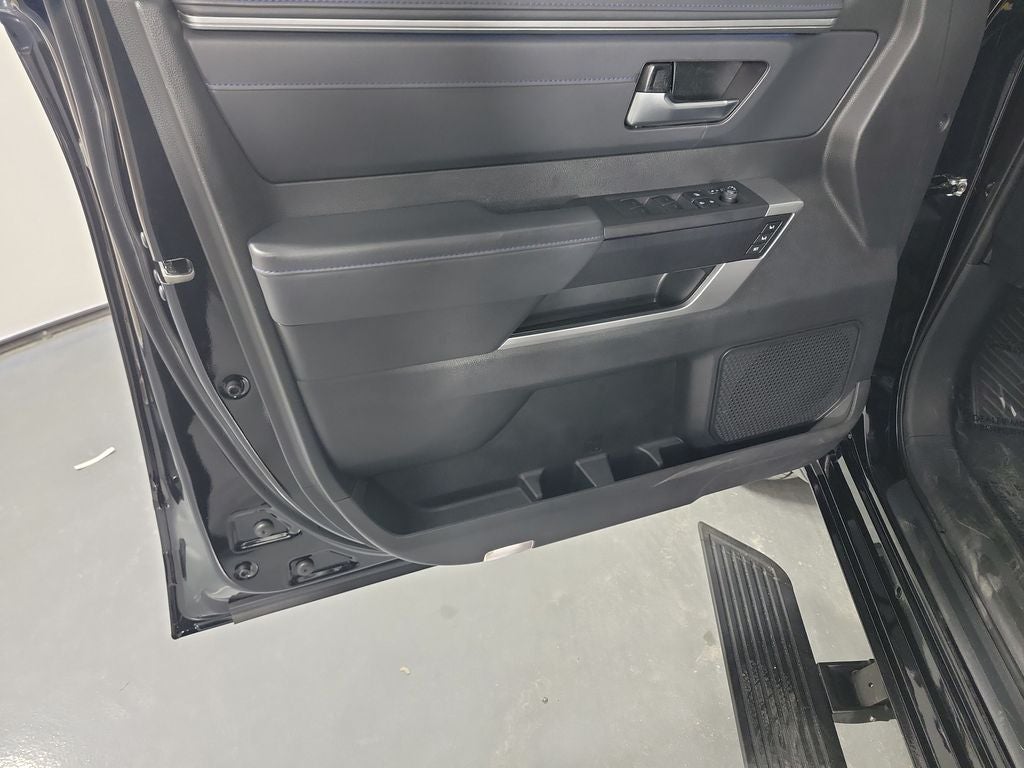 2024 Toyota Tundra Hybrid Platinum