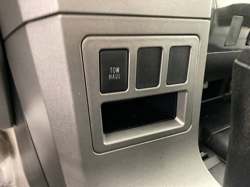 2011 Toyota Tundra Grade 4.6L V8