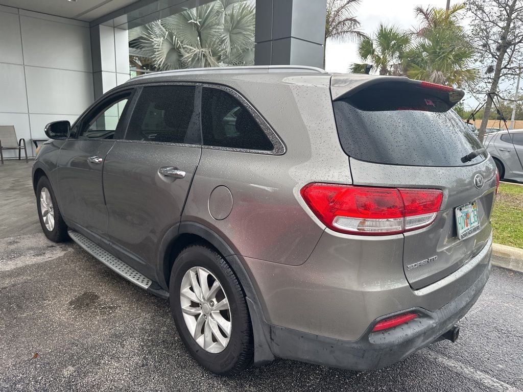 2016 Kia Sorento LX