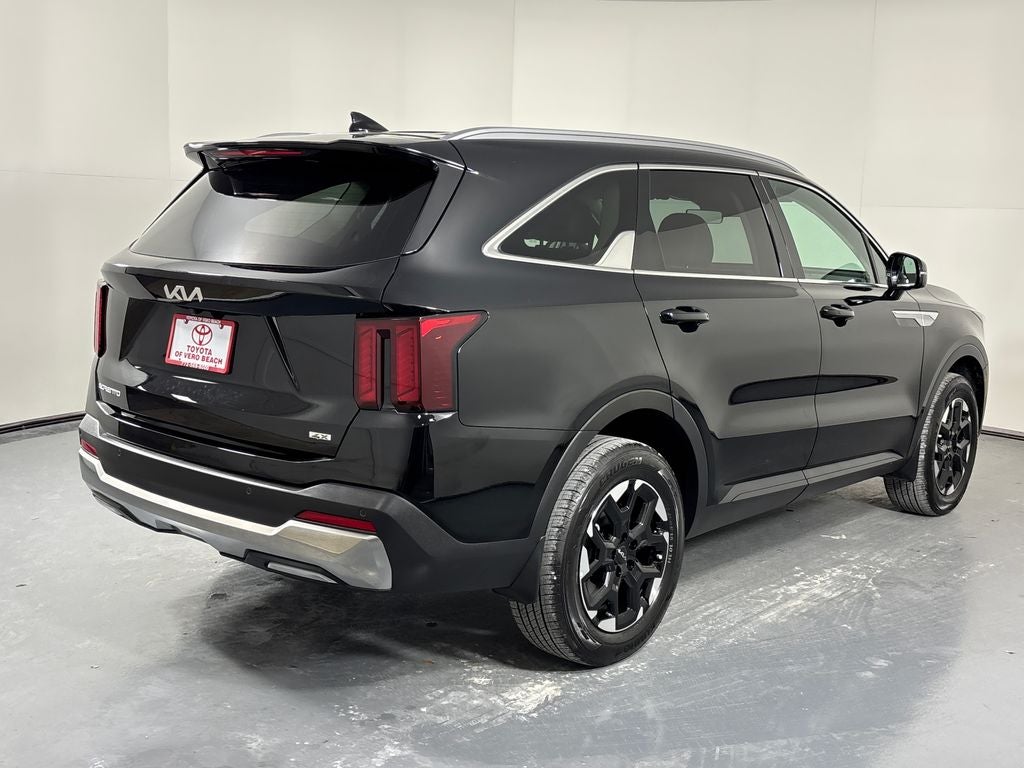 2025 Kia Sorento S
