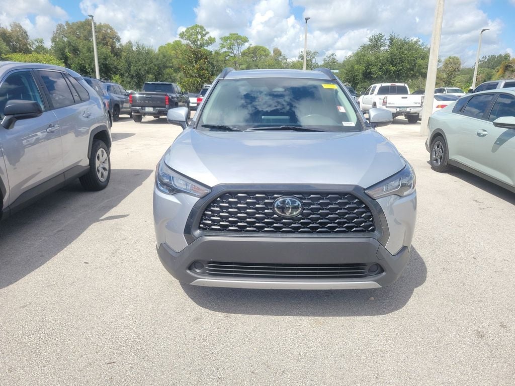2024 Toyota Corolla Cross LE
